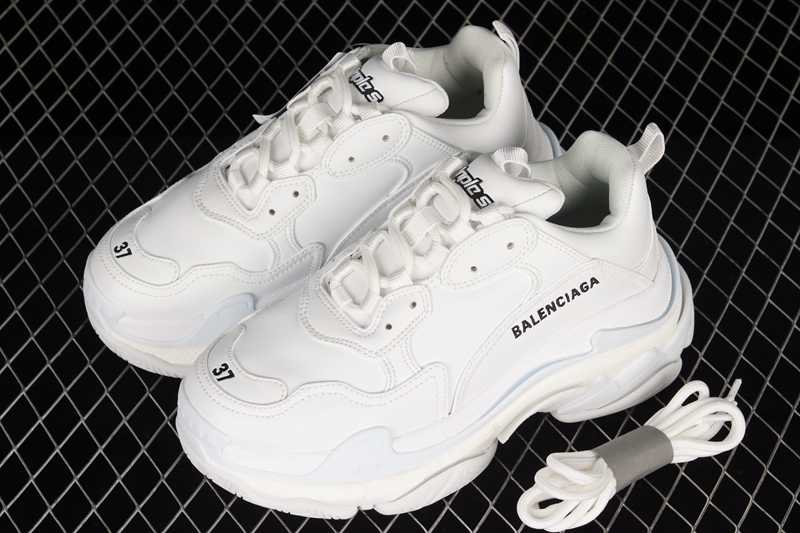 balenciaga triple s track,balenciaga triple s 1 op 1,balenciaga chaussure ouverte