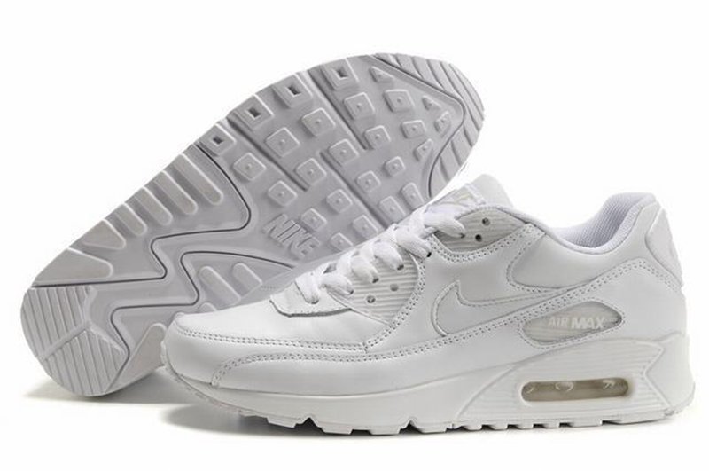 chaussures nike air max mirabella tee shirts nike air max noir