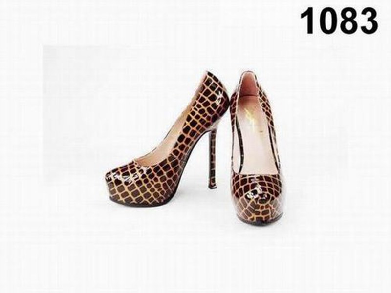 christian louboutin 2 inch heels,fix christian louboutin heels,christian louboutin heels rate in india