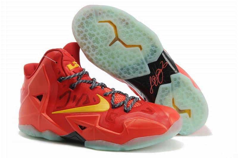 do lebron james sons play basketball,lebron james france,nike lebron 20 rose