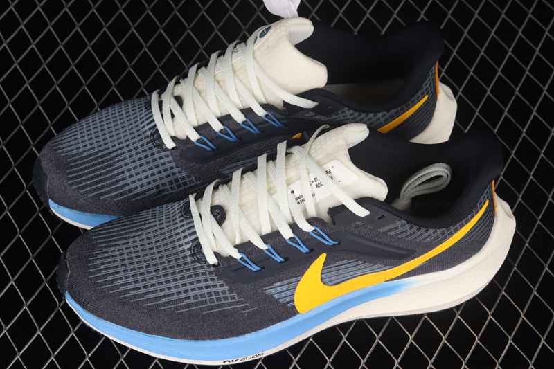 dos nike zoom fly 4 have carbon plate,nike air yeezy,air zoom km