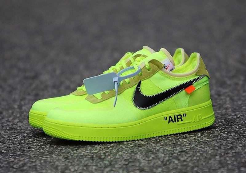 drake air force 1,air force 1 vert fonce,air force one low et blanc