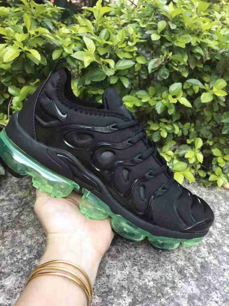 nike air vapormax plus womens,tn vapor,nike air vapormax utility run