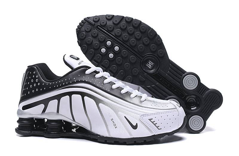 nike shox e adidas,stockx nike shox,nike air shox deliver 809