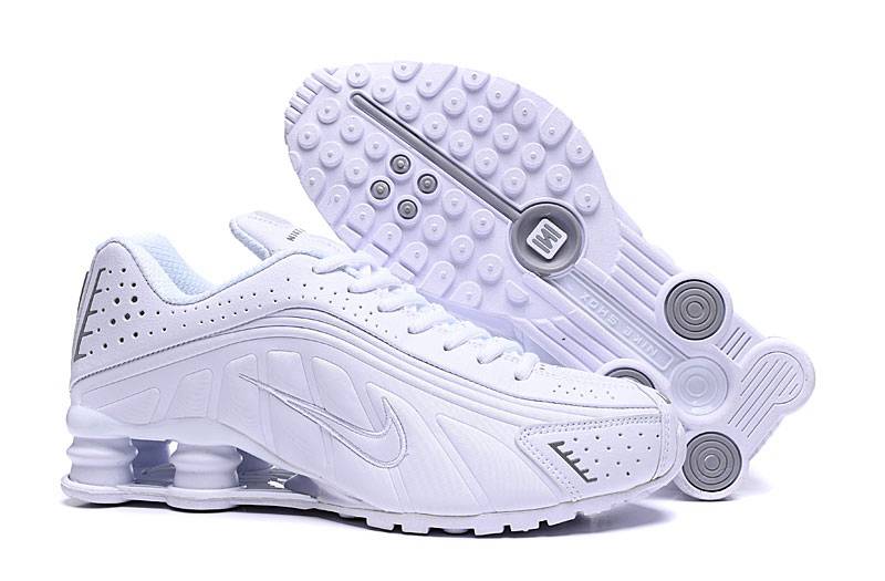 nike shox homme foot locker,nike shox vince carter,nike chaubure shox