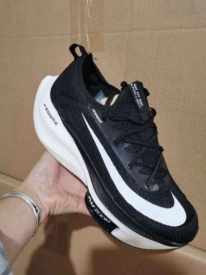 nike zoomx invincible,nike zoom fly 5 avis,nike air zoom para que sirve