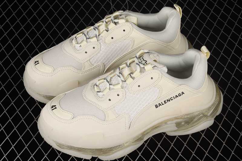 number on front of balenciaga triple s,white and purple balenciaga triple s,chaussures balenciaga talons