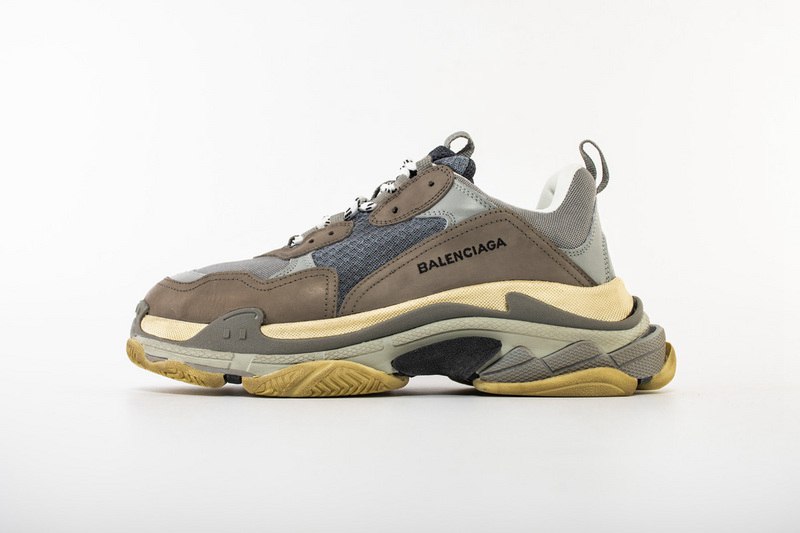 size chart balenciaga triple s,balenciaga triple s 3d model,chaussure balenciaga mode